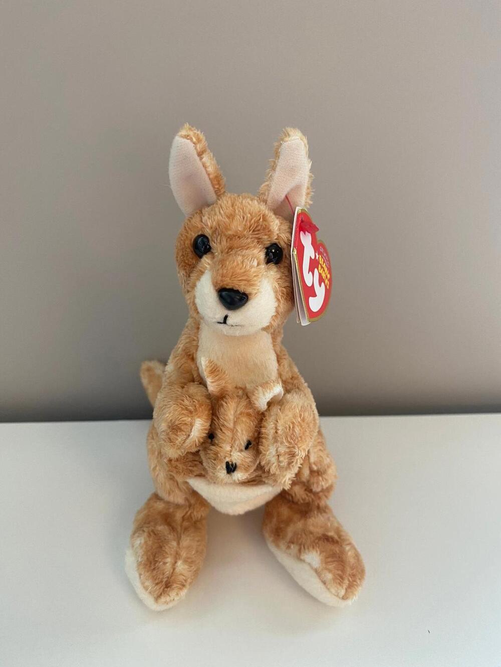 Ty Beanie Baby “Ricochet” the Kangaroo ! (7 inch)
